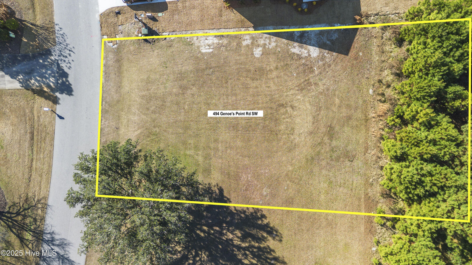 Property Photo: 494 37 Genoes Point Road SW NC 28462
