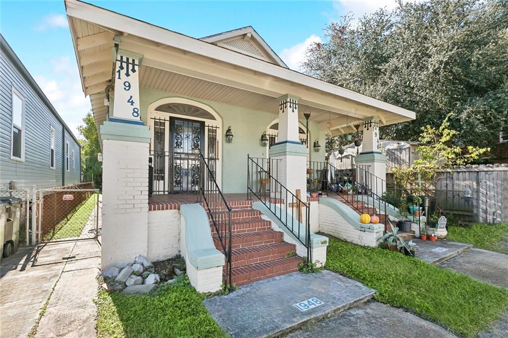 Property Photo: 1946 Hope Street LA 70119