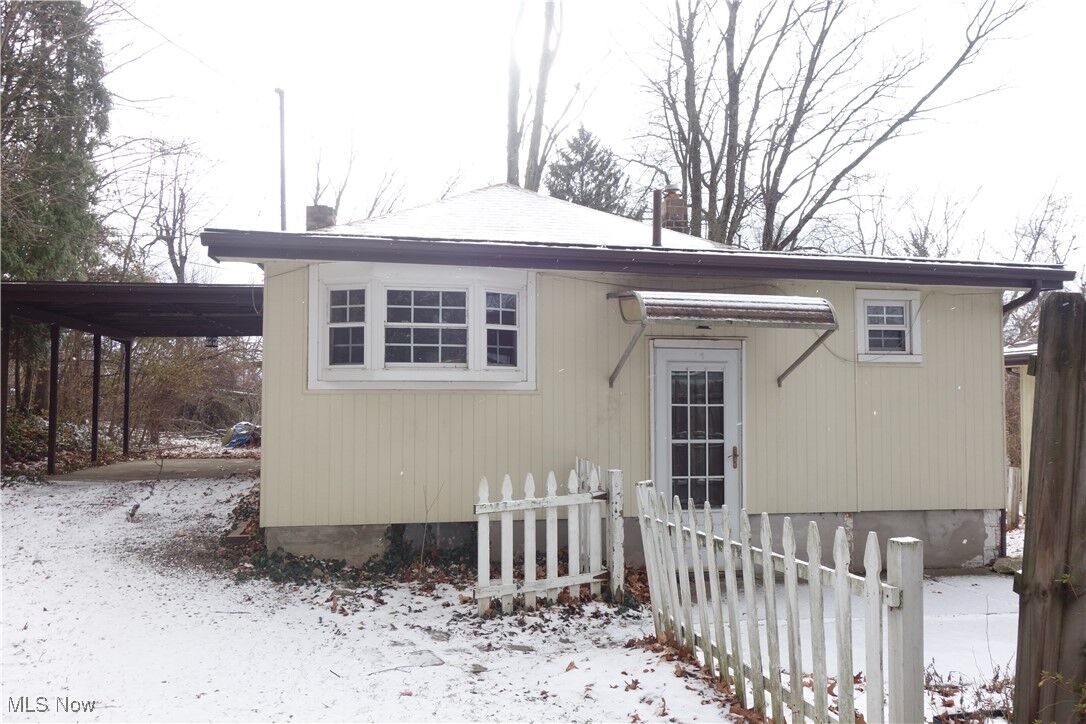 Property Photo: 206 Lakota Avenue OH 44319