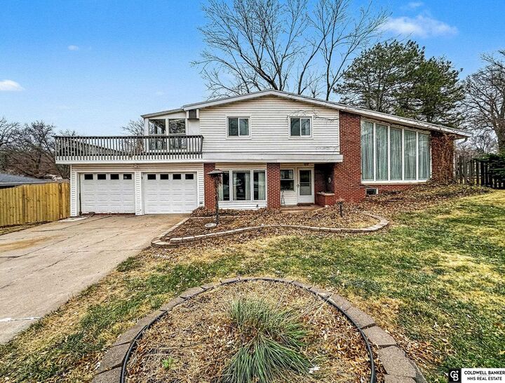 Property Photo: 6700 S Bermuda Drive NE 68506