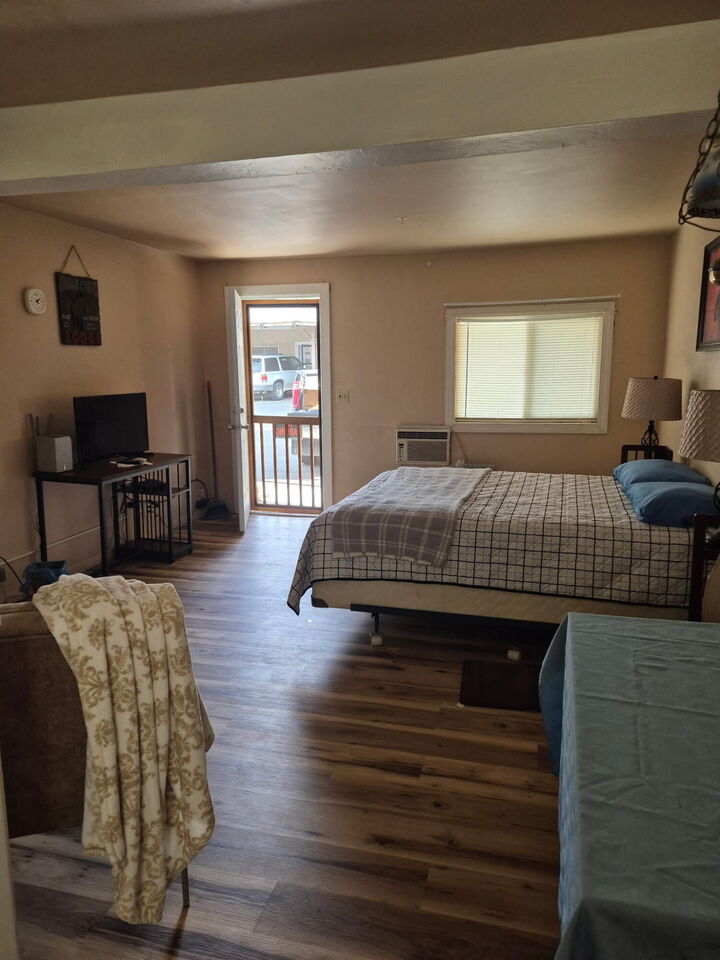 Property Photo: 755 S Canyon Boulevard OR 97845