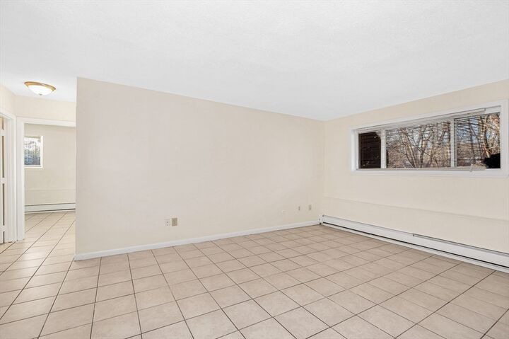 Property Photo:  311 Pawtucket Blvd 9  MA 01854 