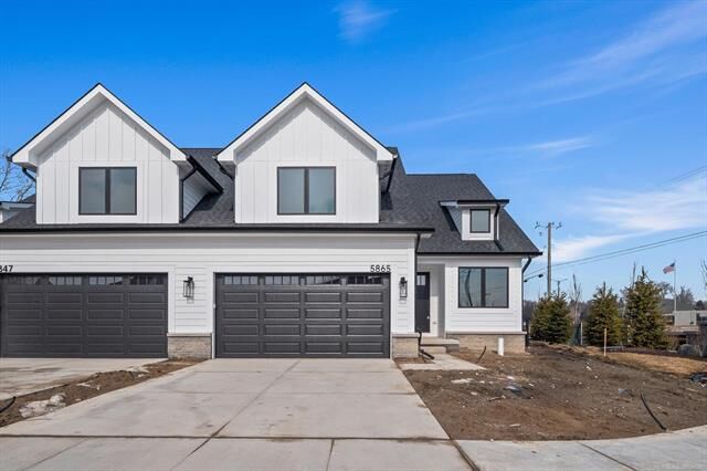 Property Photo:  5865 Heights Drive  MI 48314 