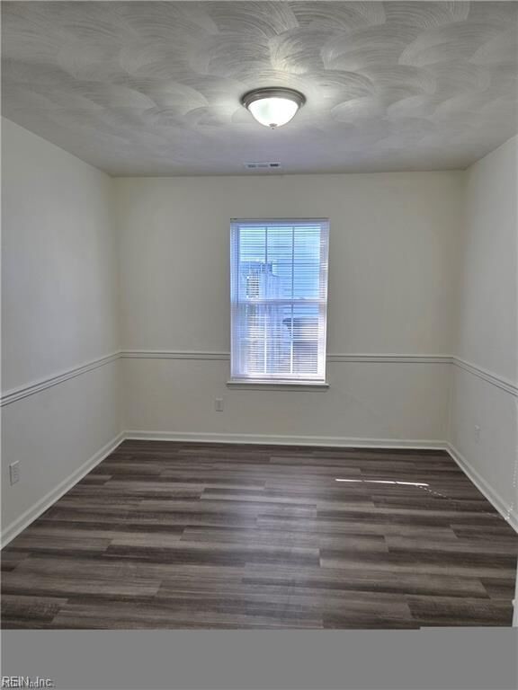 Property Photo: 1504 Heathrow Dr VA 23464