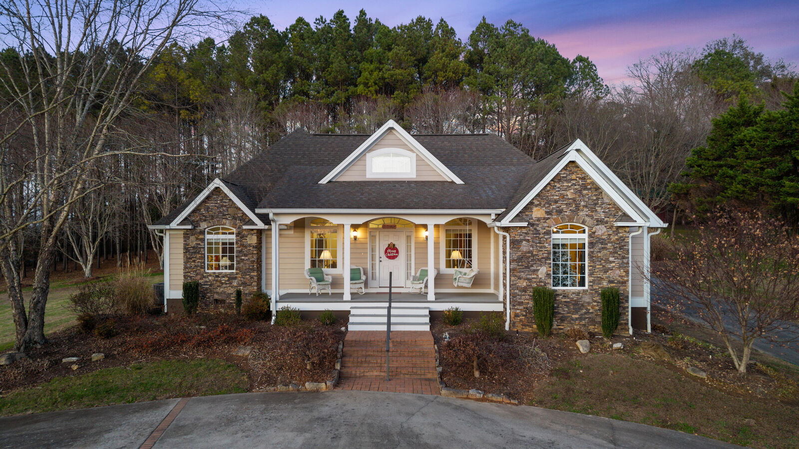 Property Photo: 121 Hiwassee Drive NE TN 37310