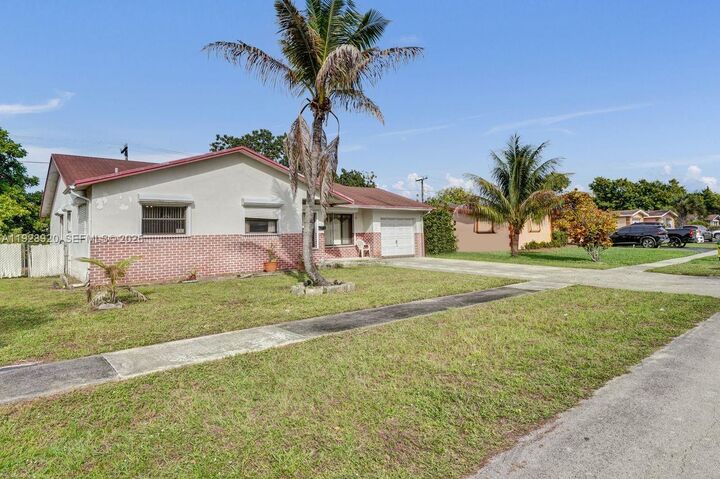 Property Photo: 4781 NW 19th Ct FL 33313