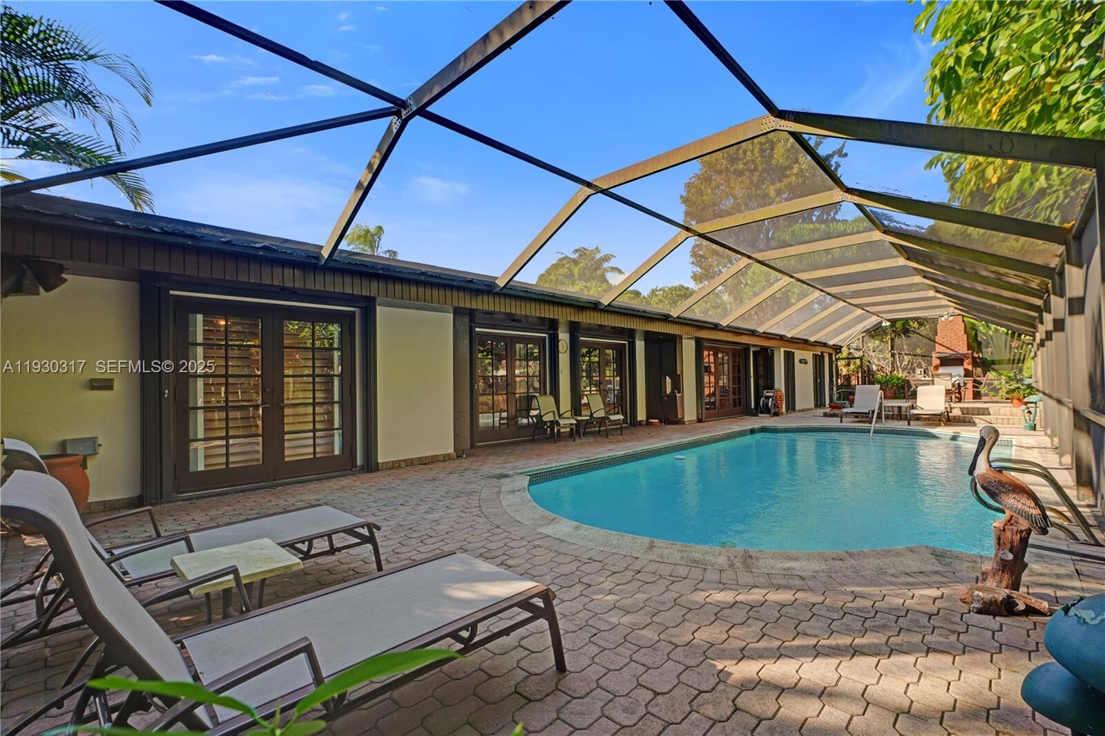 Property Photo: 8115 SW 92nd Ct FL 33173