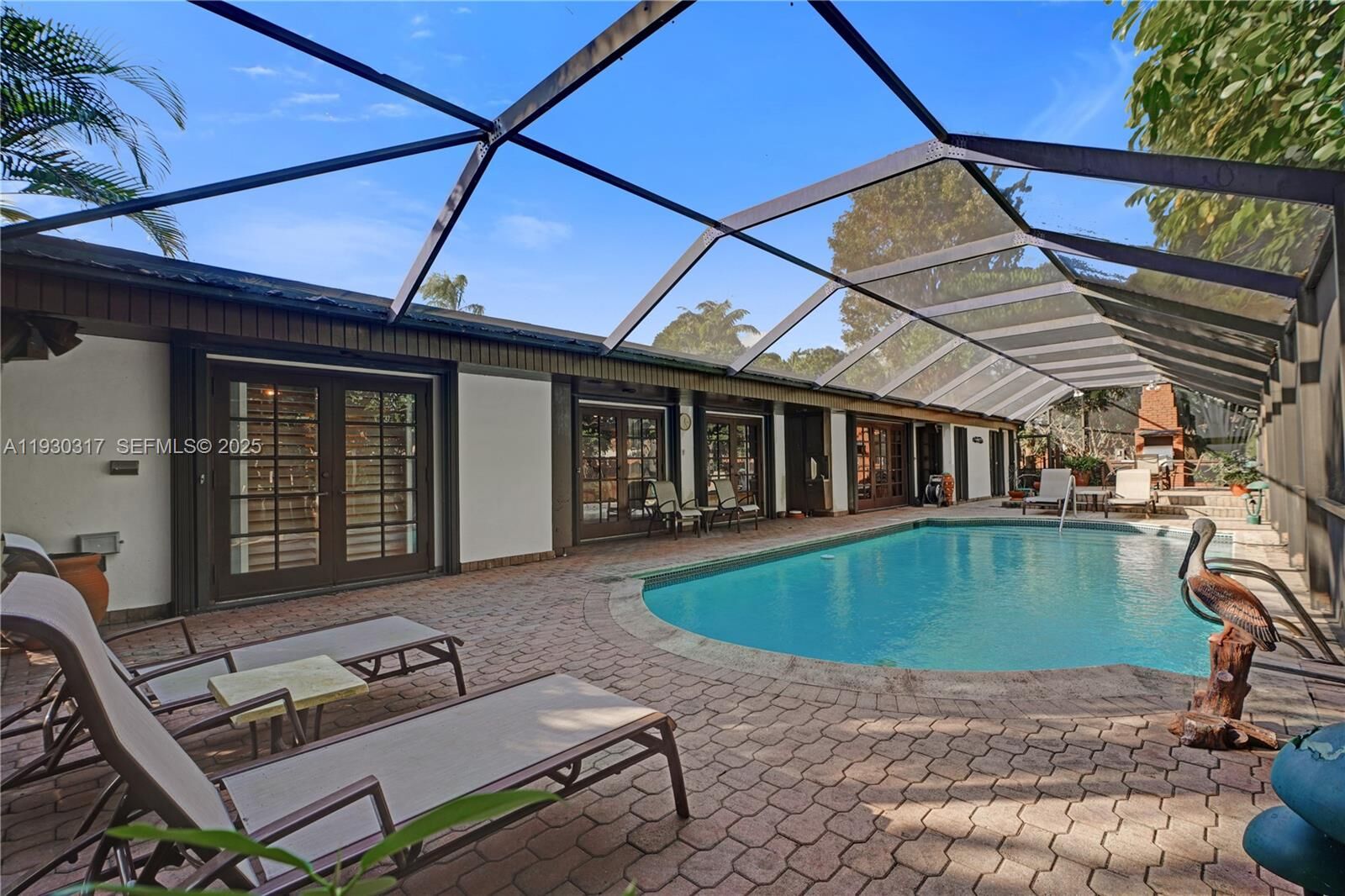 Property Photo: 8115 SW 92nd Ct FL 33173