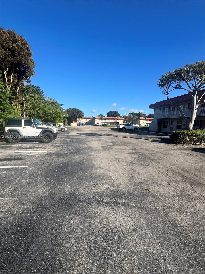 Property Photo:  12840 SW 43rd Dr 283-B  FL 33175 