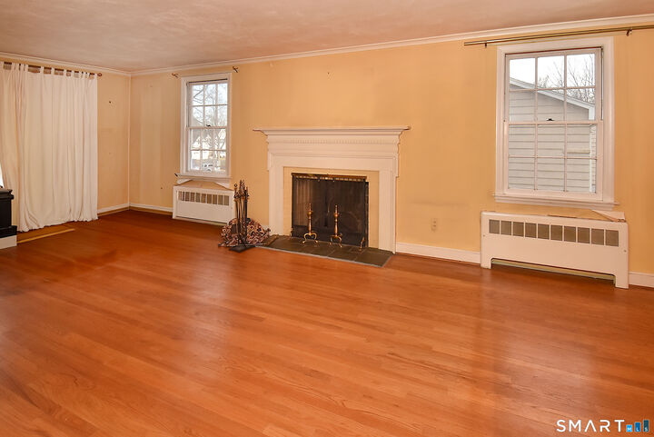 Property Photo:  5 Lovelace Drive  CT 06117 