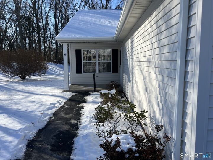 Property Photo:  150 Forest Road 25  CT 06461 