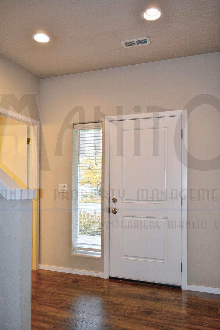 Property Photo:  1017 W High Peak Dr  WA 99224 