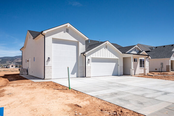 Property Photo: 4992 N 75 E UT 84721