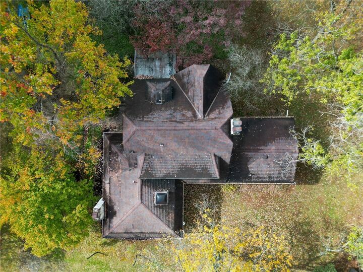 Property Photo: 2294 Clearvue Rd PA 15237