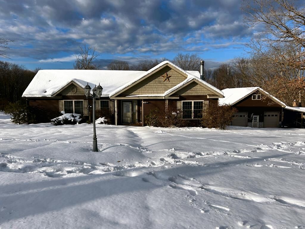 Property Photo:  3190 Route 127  PA 16351 