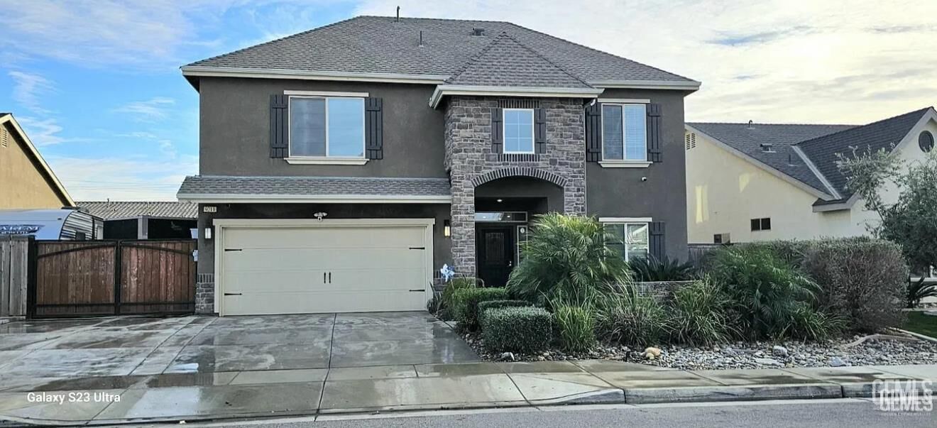 Property Photo:  9211 Woodbrook Drive  CA 93263 