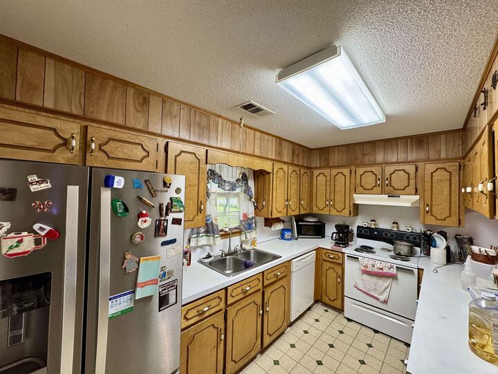 Property Photo:  2403 County Road 3290  AR 72830 