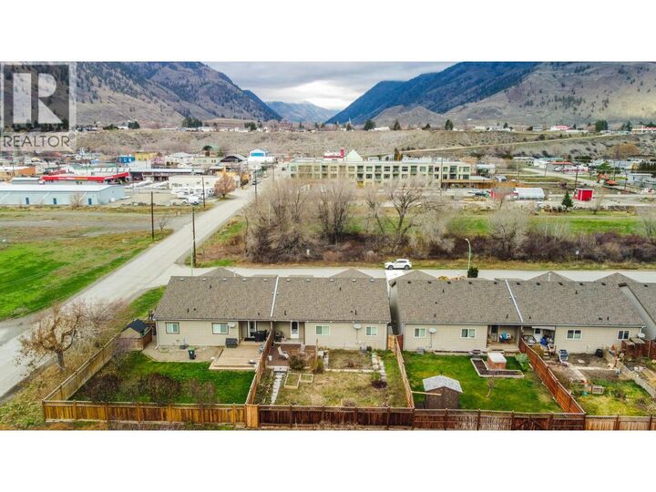 Property Photo: 703 9th Avenue BC V0X 1N3
