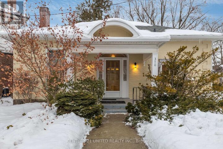 Property Photo:  370 Hunter Street West  ON K9H 2M5 