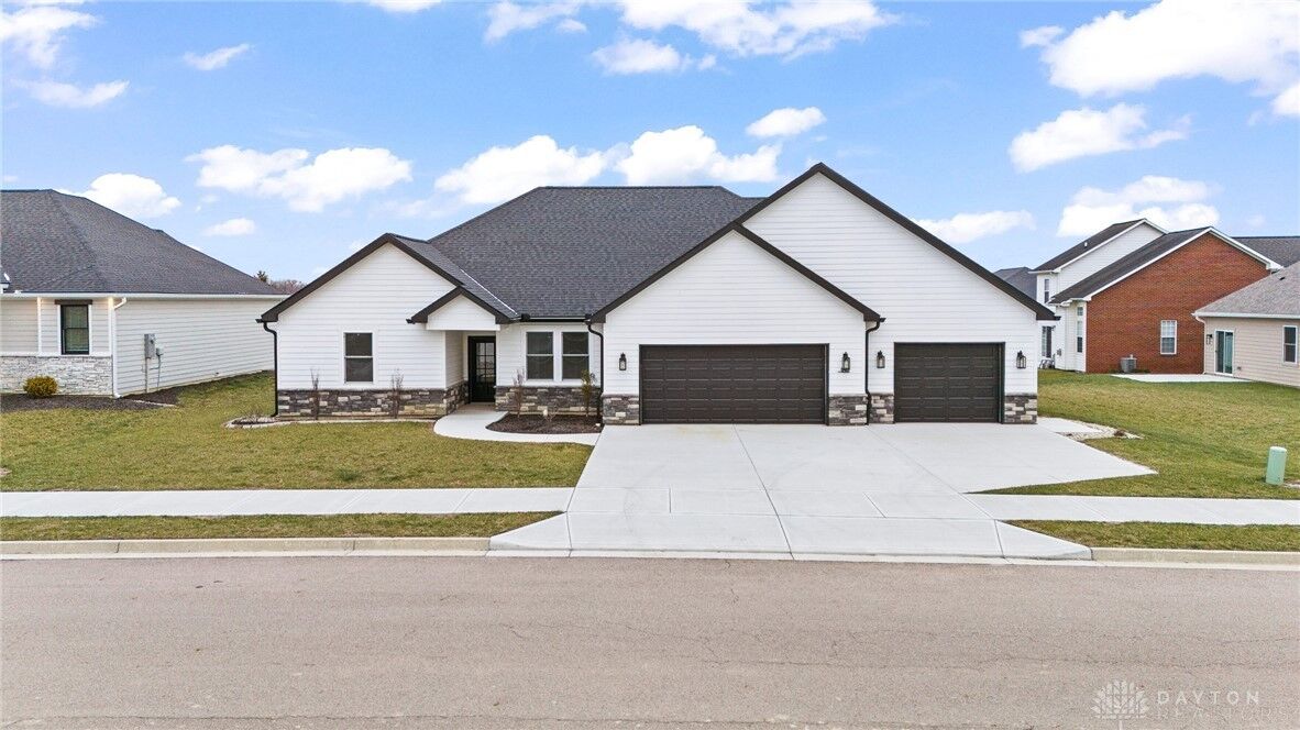 Property Photo:  940 Rosenthal Drive  OH 45373 