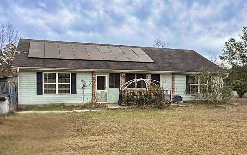 Property Photo:  387 Burton Street  GA 31553 