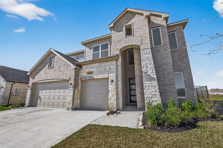 Property Photo:  2724 Golden Isle Drive  TX 77568 