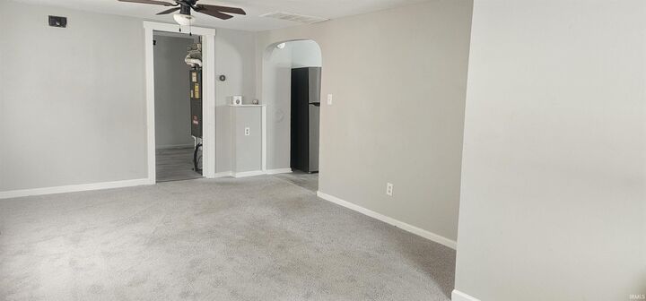 Property Photo: 219 E Taylor Street IN 47601