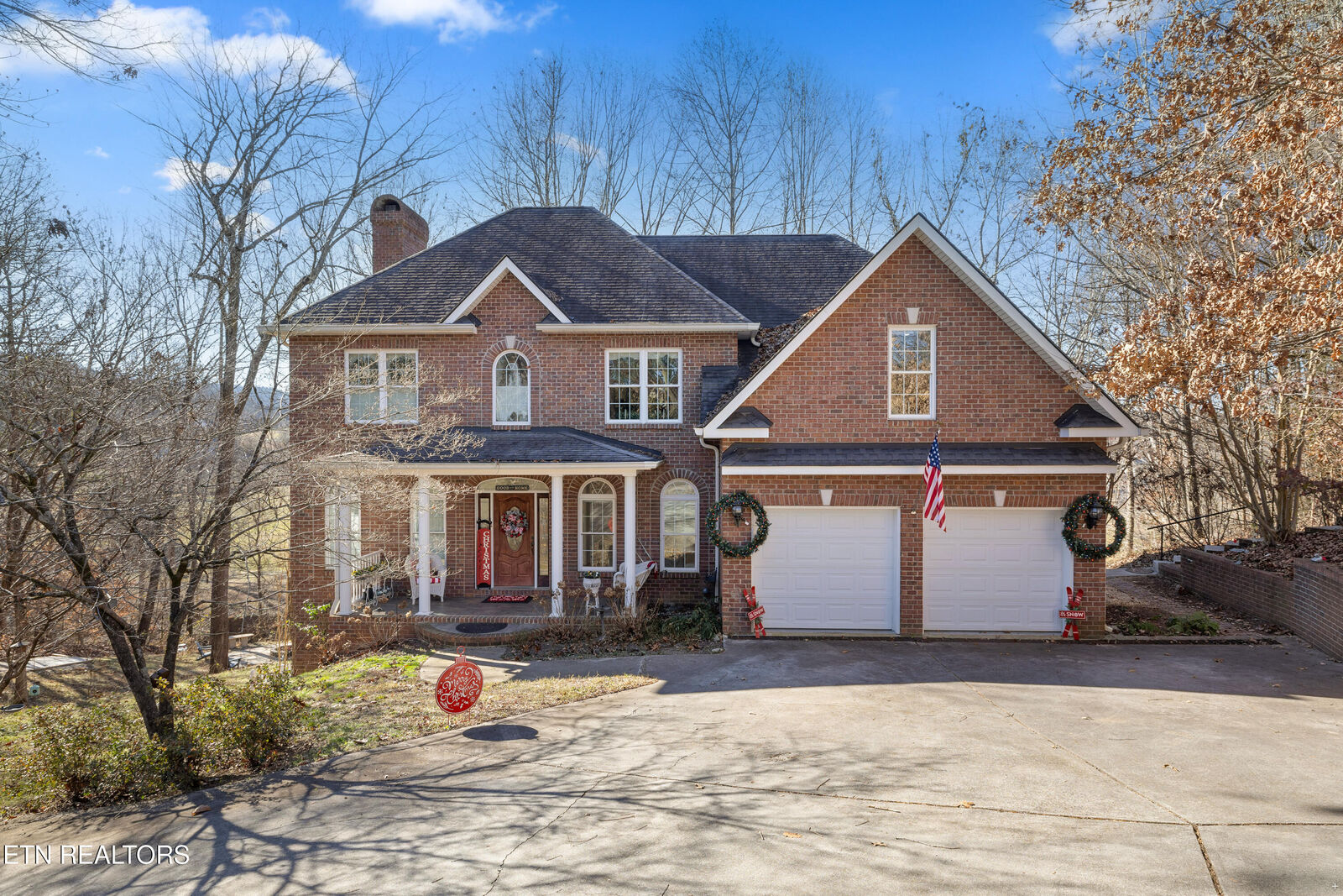 Property Photo: 639 S Arch Rock Drive TN 37876