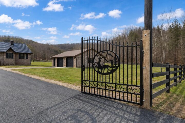Property Photo: 23 California Holw KY 40819