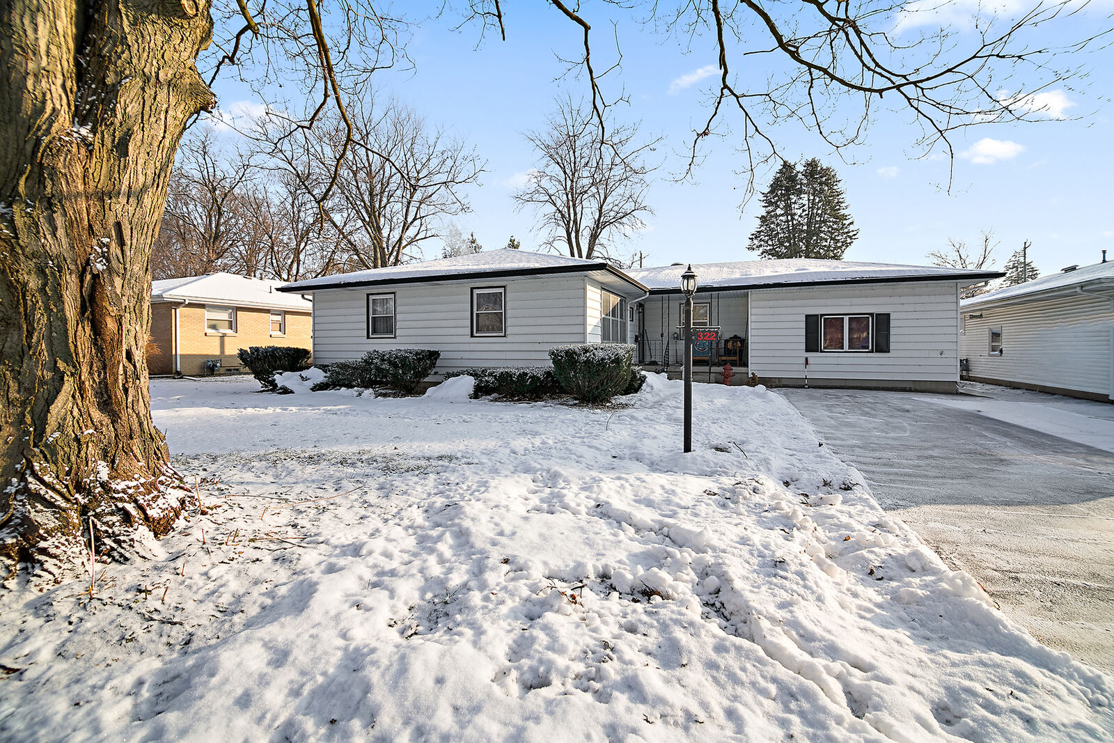 Property Photo:  322 N Franklin Street  IL 60954 