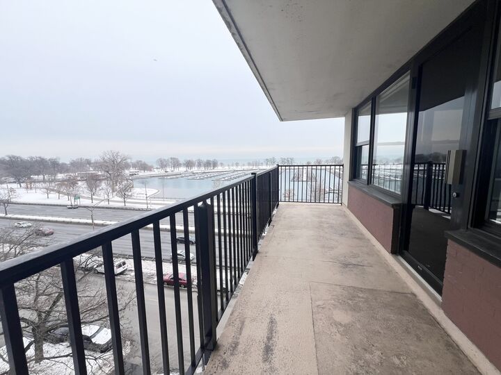 Property Photo: 3410 N Lake Shore Drive 7D IL 60657