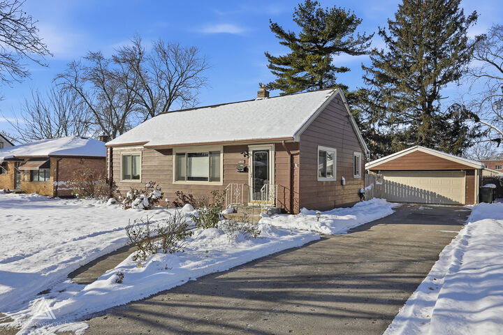 Property Photo:  10816 Princess Avenue  IL 60415 
