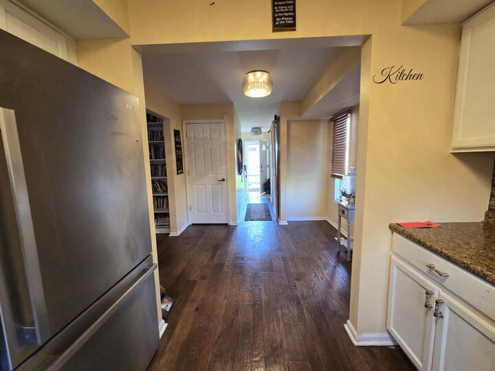 Property Photo:  1010 Patricia Lane  IL 60417 