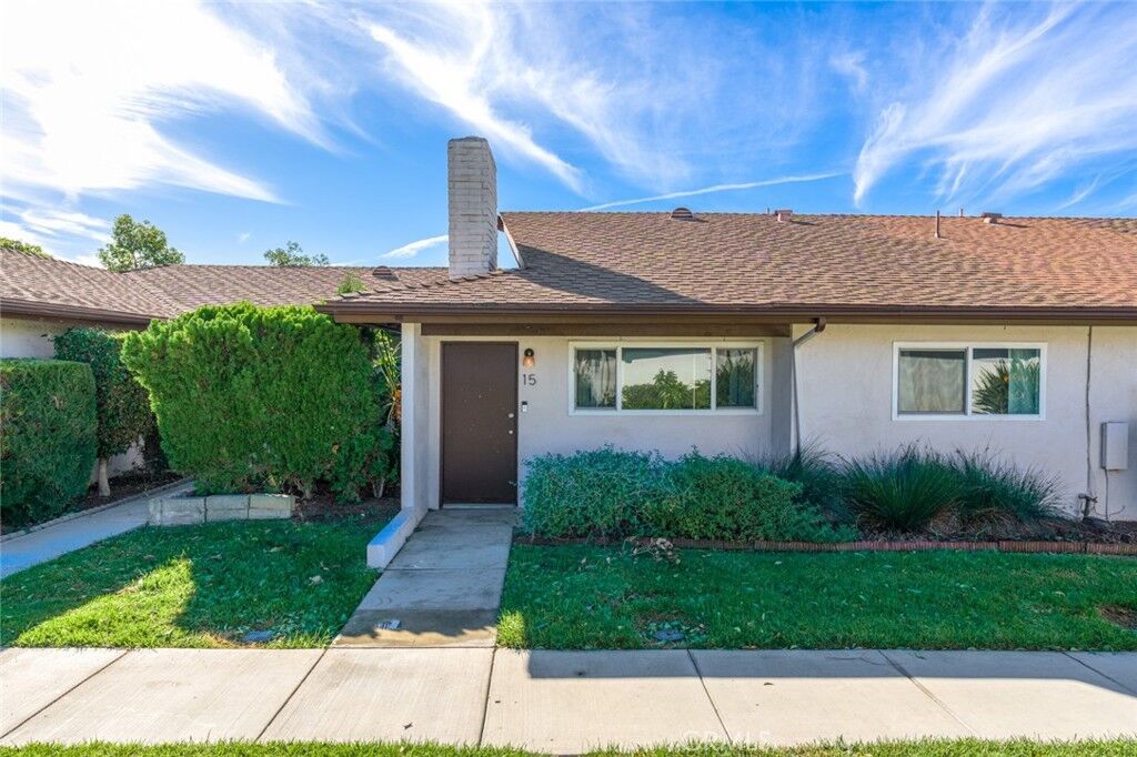 Property Photo:  1800 E Heim Avenue 15  CA 92865 