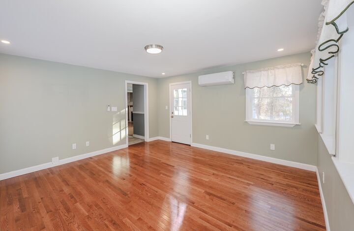 Property Photo:  282 Wallace Road  NH 03110 