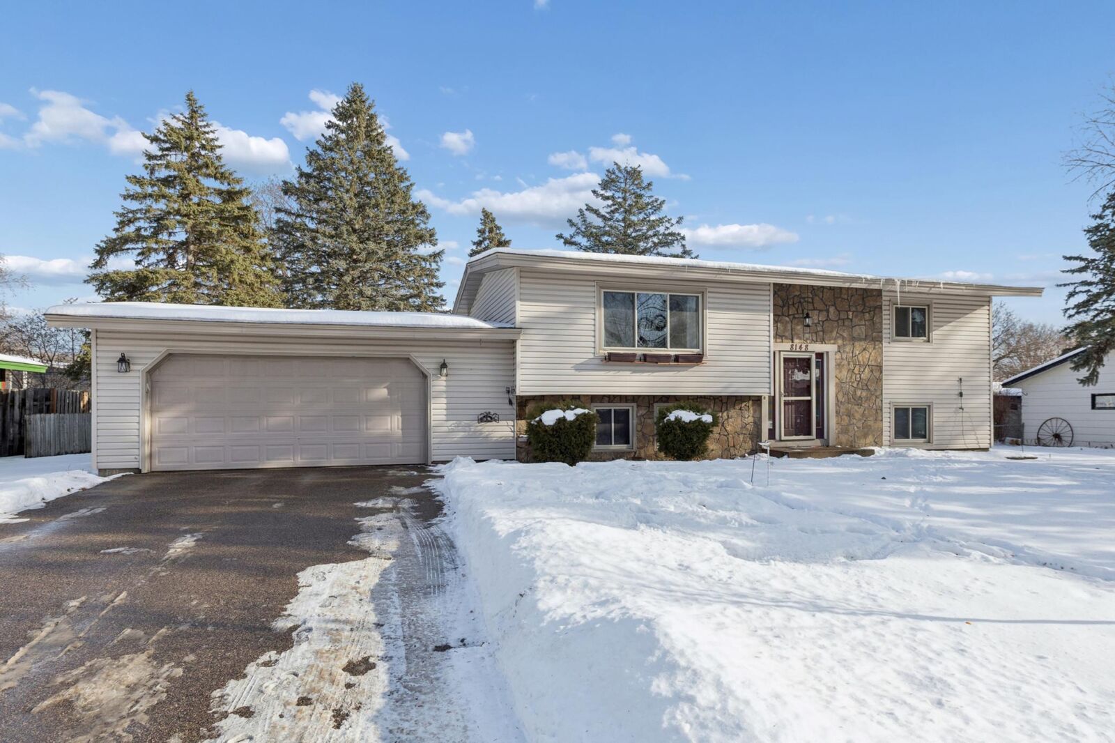 Property Photo: 8148 Brandywine Parkway MN 55444