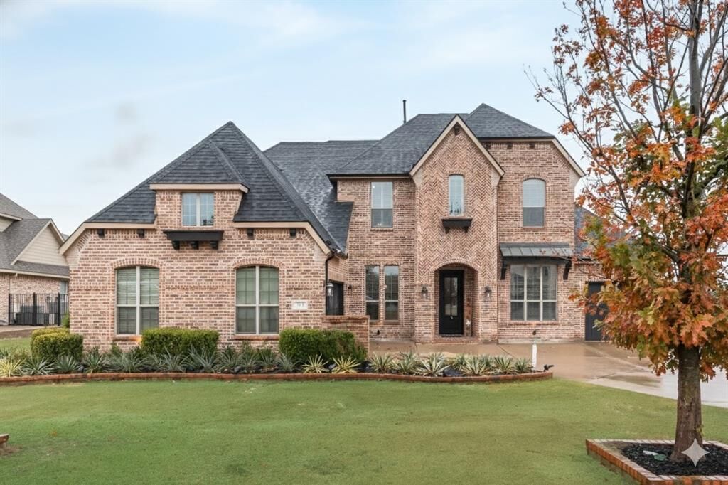 Property Photo:  717 Calm Crest Drive  TX 75087 