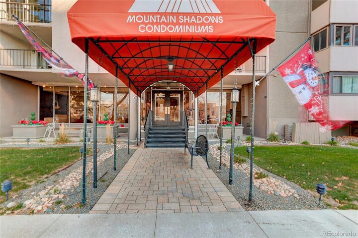 Property Photo:  2 Adams Street 608  CO 80206 