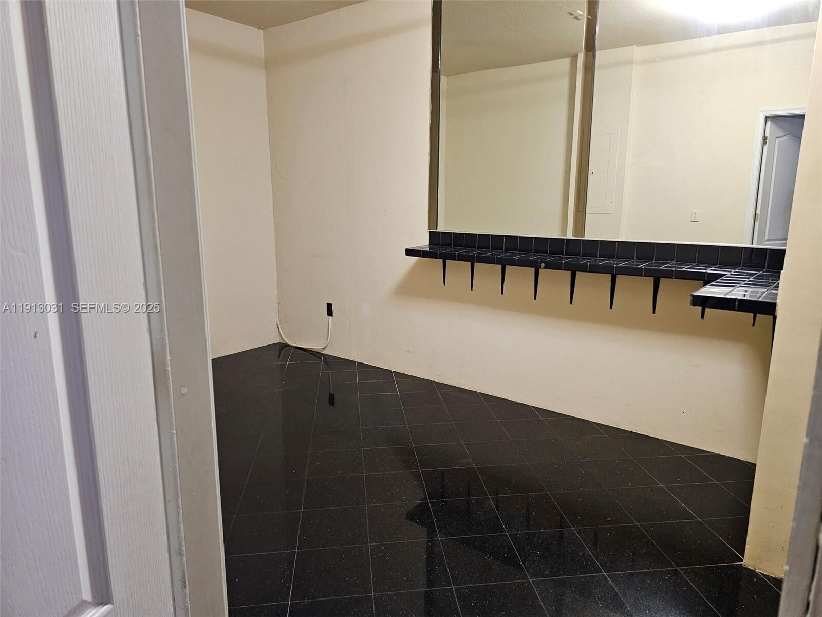 Property Photo: 21417 NW 13th Ct 509 FL 33169