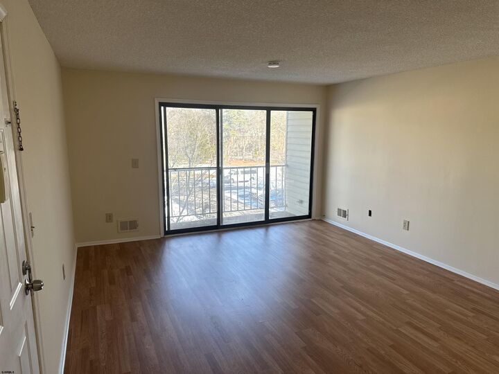 Property Photo: 203 Colonial Ct 203 NJ 08205