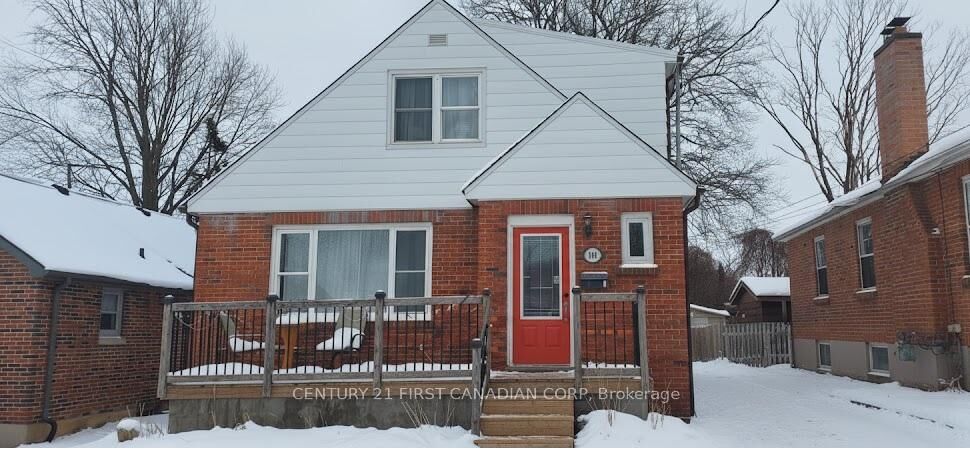 Property Photo:  111 Lincoln Place  ON N6C 2C3 