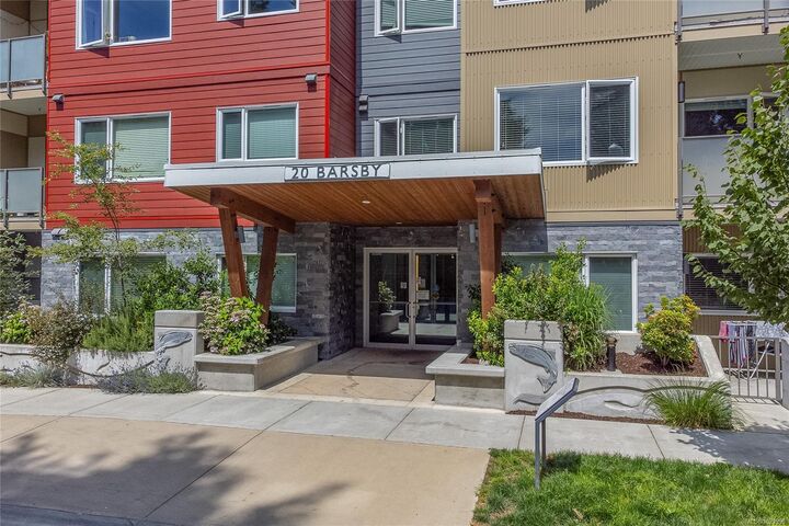 Property Photo:  20 Barsby Ave 212  BC V9R 0K4 