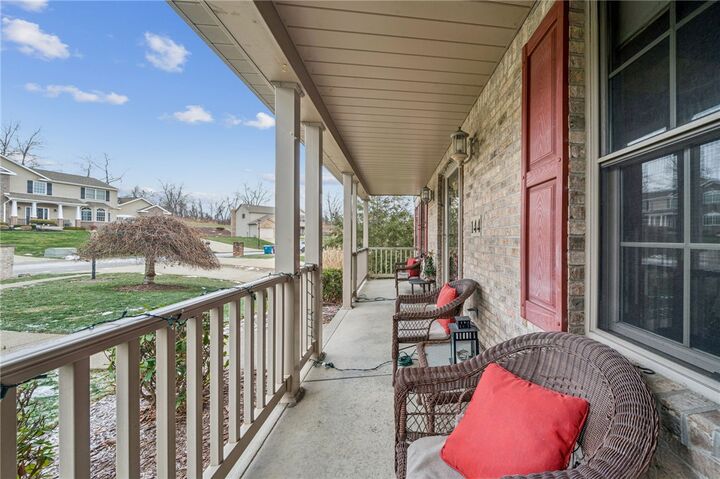 Property Photo: 144 Valley Fields Dr PA 15239