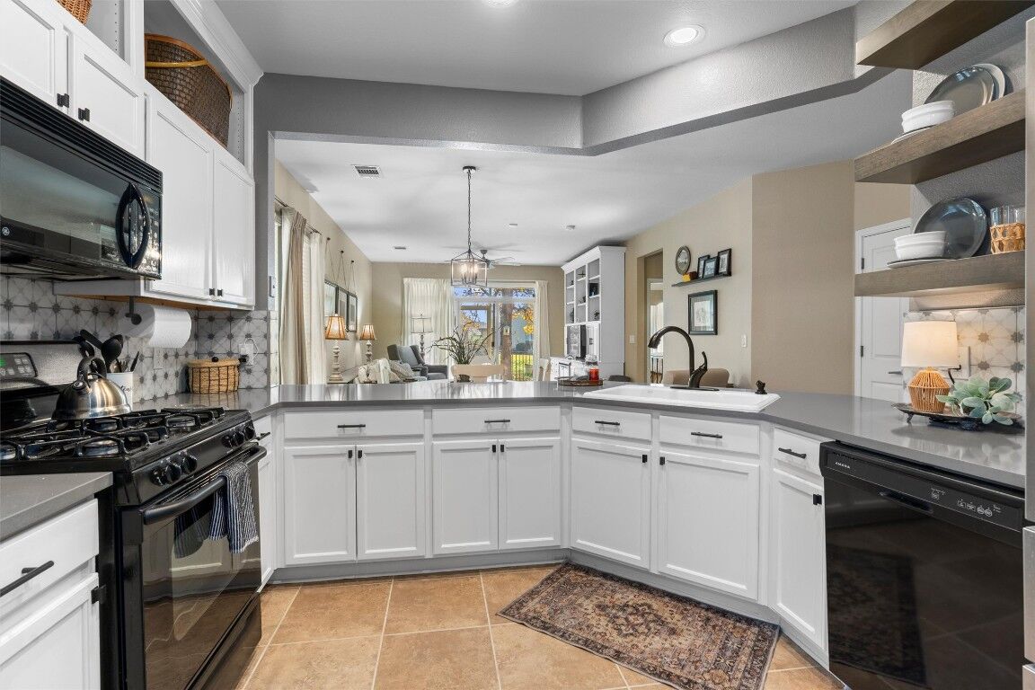 Property Photo:  113 Honey Creek Trail  TX 78633 