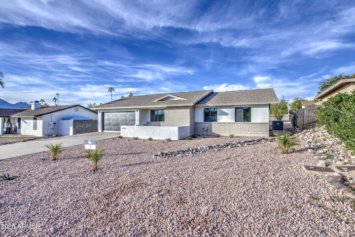 Property Photo:  17112 E La Pasada Drive  AZ 85268 