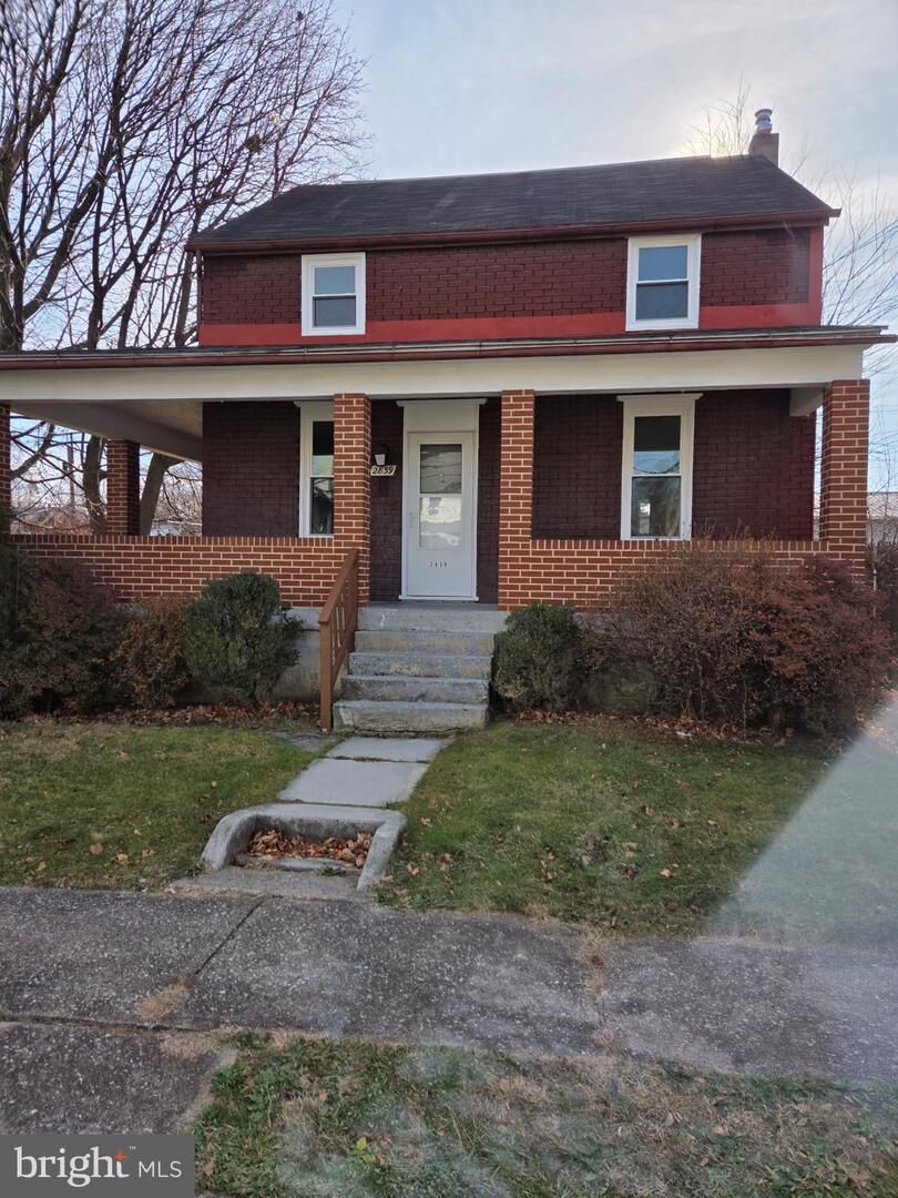 Property Photo:  2839 Banks Street  PA 17103 
