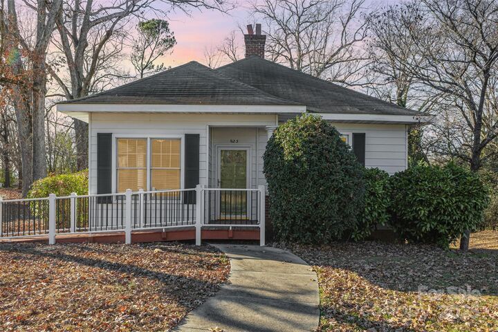 Property Photo:  623 N 4th Street N  NC 28001 