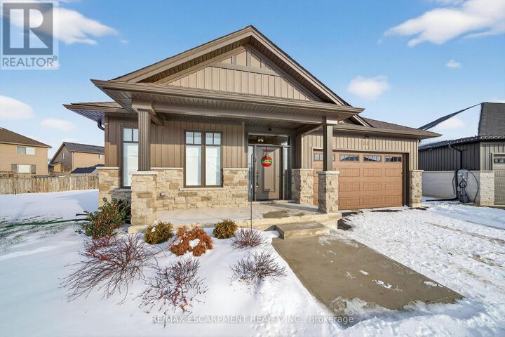 Property Photo:  24 Craddock Boulevard 23  ON N0A 1J0 