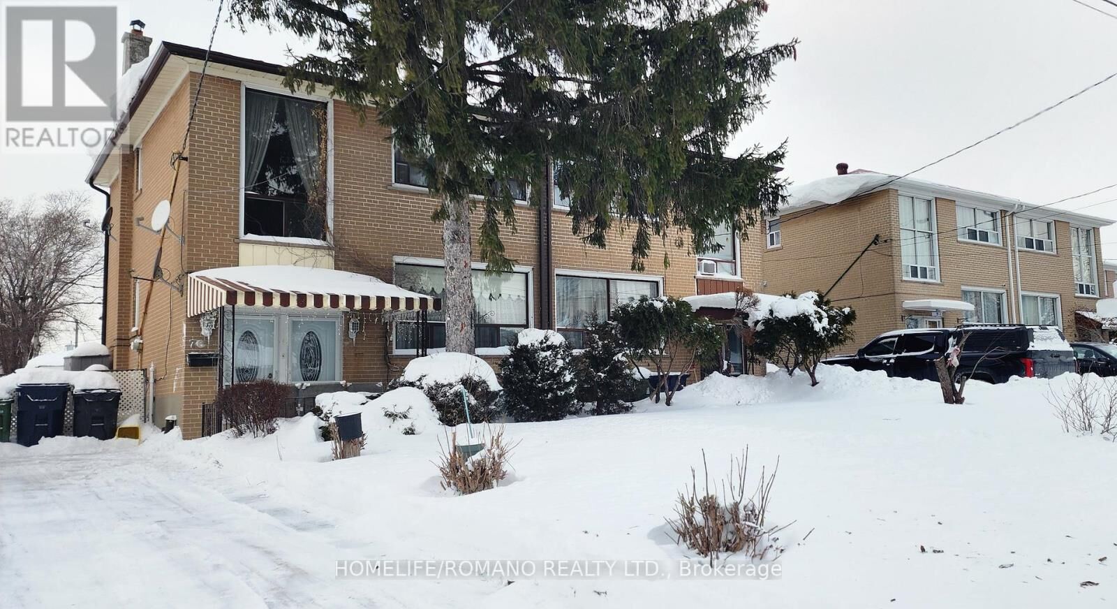 Property Photo:  76 Chalkfarm Drive  ON M3L 1L2 