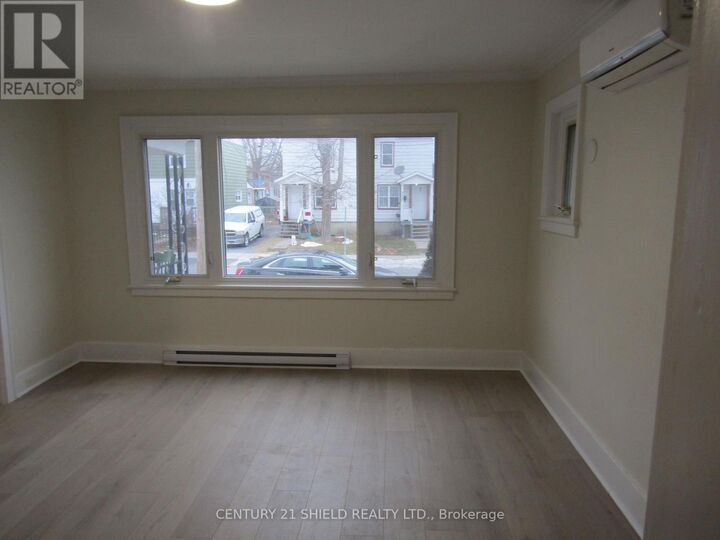 Property Photo:  333 Munro Avenue  ON K6J 4L4 